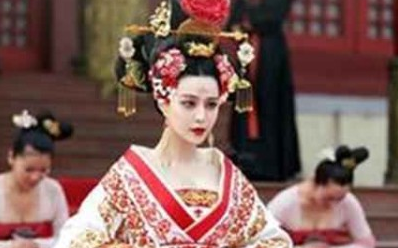 徐茂公帮助武则天称帝，为何武则天却要掘开他的坟墓呢？