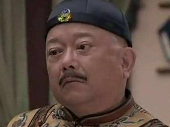 和珅是个老奸巨猾的贪官，为什么乾隆帝没有处理他？