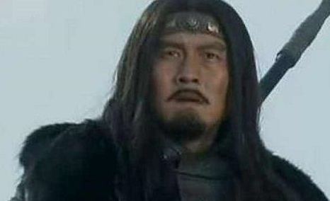 关羽为何温酒斩华雄？是华雄实力太弱了吗？