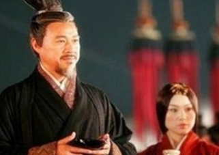 占领益州后，刘备没派人辅佐关羽坐镇荆州是为何？