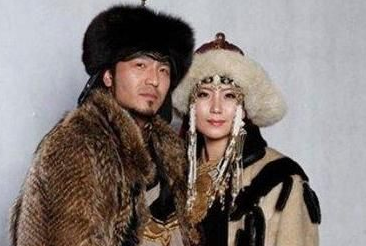 噶尔丹是如何控制了西北地区呢?他为什么要叛乱？