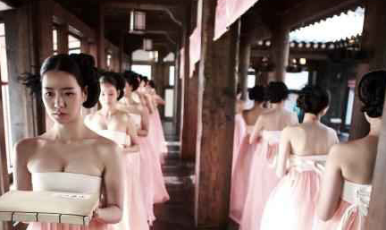 明朝的奸臣为何比其他朝代多很多呢？