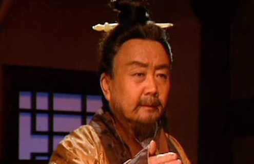 曹操第一个封侯的谋士为什么是贾诩？