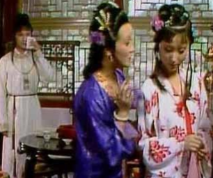 王熙凤一直对林黛玉很好的原因是什么？带有某种目的吗？