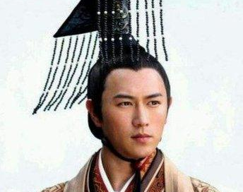 汉初西汉的功臣集团分为哪几个部分？汉文帝时期又是如何分布的？