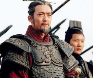 秦国一统六国的过程中，作用最大饿君主是秦始皇嬴政吗?