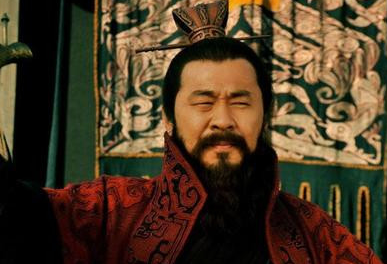 曹操是奸臣还是英雄?该如何评价他呢？