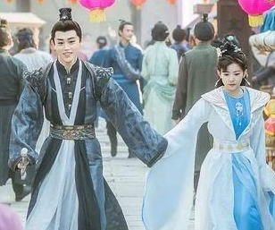 《我的女主别太萌》讲了什么故事？赖美云与吴俊余主演