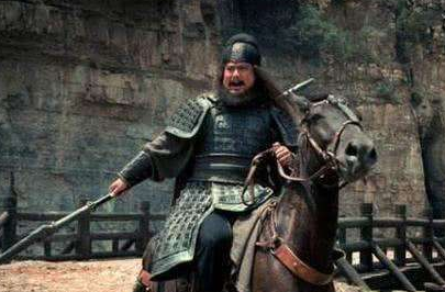 刘备三顾茅庐请诸葛亮出山 刘备打仗为什么不带诸葛亮