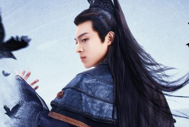 《百灵潭》讲了什么故事？郭俊辰的表现如何呢？