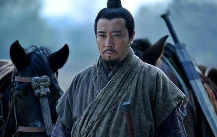 刘备白手起家 手底下的人为什么一直跟随刘备