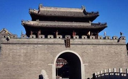 古代城门为什么都是向里开的？