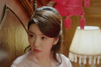 《光芒》中女主吴丽姿到底喜欢程亦治吗？