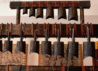 探索周朝的礼乐制度，礼和乐在周朝的具体表现是怎样的？