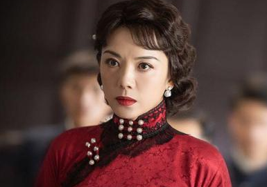《一见倾心》杨紫嫣饰演财阀再婚夫人，演技受到好评