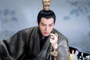 《斛珠夫人》方鉴明为什么保护皇上？