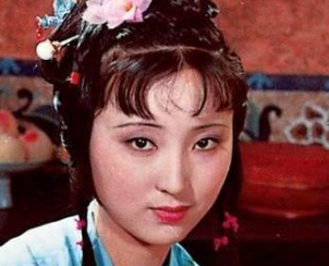 红楼梦中四大家族之一的薛家和贾家，有多大的差距？