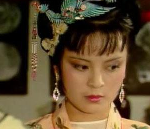 红楼梦中贾探春对亲人是什么态度？为什么那么绝情？