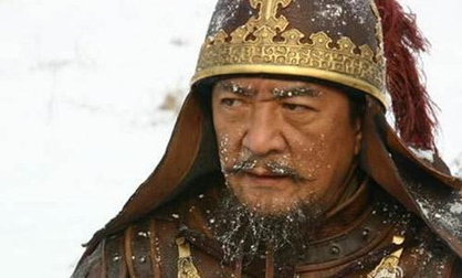 《旧唐书·郭子仪传》中怎么评价郭子仪？他对唐朝有什么功绩？