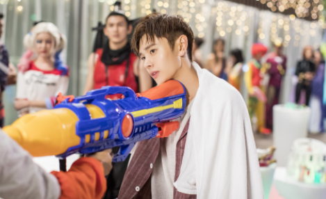 《这个世界不看脸》是什么题材的剧？主演都哪些？