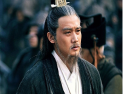 诸葛亮为什么心甘情愿辅佐刘禅，而没有自立为王呢？