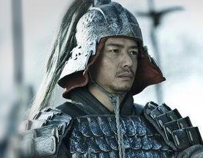 项羽在与刘邦争天下的时，为何会众叛亲离？