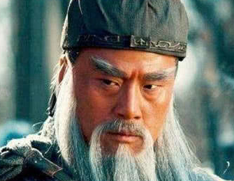 关羽和张飞一个杀猪一个卖枣，他们的武艺是哪学来的？