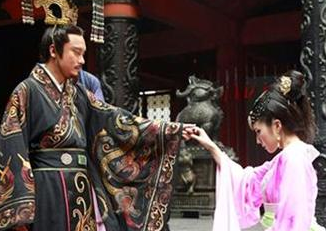 秦始皇如果没死，刘邦项羽还有成功的机会吗？