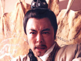 秦始皇与吕不韦之间有什么恩怨？秦始皇为什么没有杀了他？