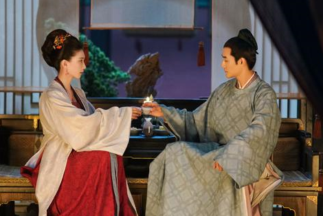 宋仁宗不喜欢曹氏，为什么还立她为皇后？