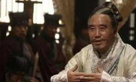 在南越国的历史中，它与汉朝的关系可以划分哪几个时期？