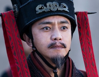 秦朝建立后面临着哪些问题？王绾提出了哪些建议？