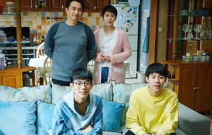 《小欢喜》季杨杨和陶子是什么关系？两人为什么比旁人多了些亲近？