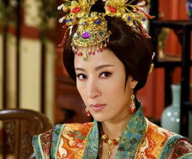 万贞儿是个心狠手辣之人吗？她为什么对后宫嫔妃手段残忍？