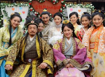 古代妾室的地位如何？她们与正室的待遇有何区别？