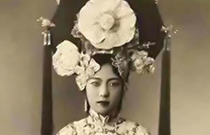 爱新觉罗&middot;韫欢与哥哥溥仪的关系怎么样？一辈子只做了这一件事