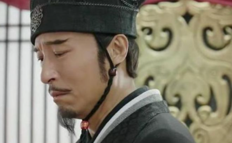 空城计时，诸葛亮让人在城门前扫地有什么深意？