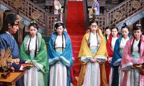 揭秘：历史上真实的选秀过程是怎么样的？