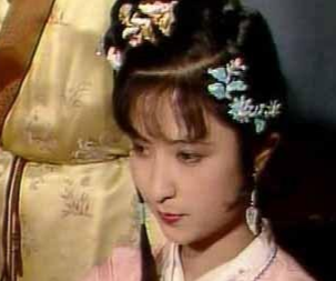 秋桐能夺得贾琏独宠靠的是什么？为什么“只有秋桐一人是命”呢？