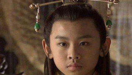 在元德太子杨昭死后，他的儿子杨侑为何能封他为皇帝？