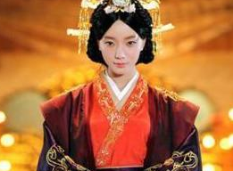 陈阿娇被废黜的原因是什么？与巫女楚服有关