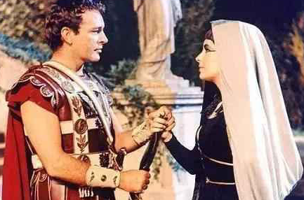 恺撒并不是美男子，为何却很有女人缘呢？