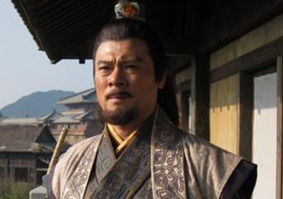 东汉豪族和东汉灭亡之间有什么联系？