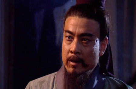 诸葛亮杀马谡后为何还会垂泪？