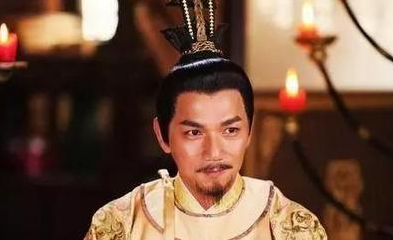 一生被女人掌控的皇帝，最后死得凄惨