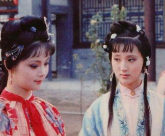 红楼梦中，薛宝钗与林黛玉在贾府的黛玉差别有多大？