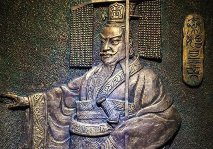 为什么隋文帝杨坚在外国学者中的评价非常高？