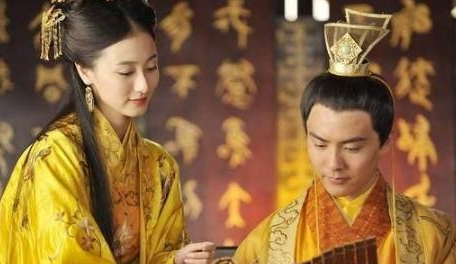 李自成直接抄官员的家敛财 崇祯生前为何效仿李自成