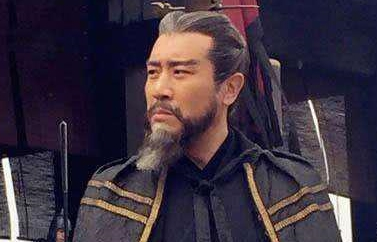 曹操给曹丕留下4人，这四人分别是谁呢？