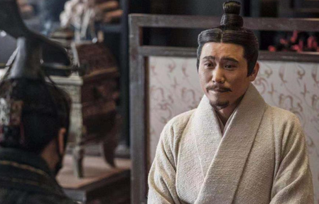 李斯本是一介小吏，他是如何当上秦国丞相的呢？